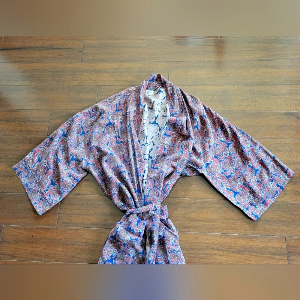 Silk Robe - Picture 5 of 6